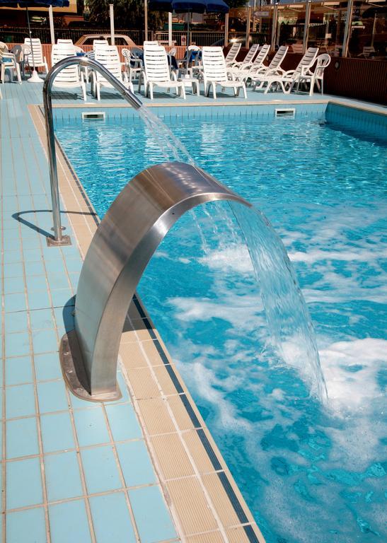 ריצ'יונה Hotel Arizona מראה חיצוני תמונה