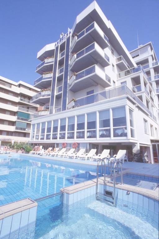 ריצ'יונה Hotel Arizona מראה חיצוני תמונה