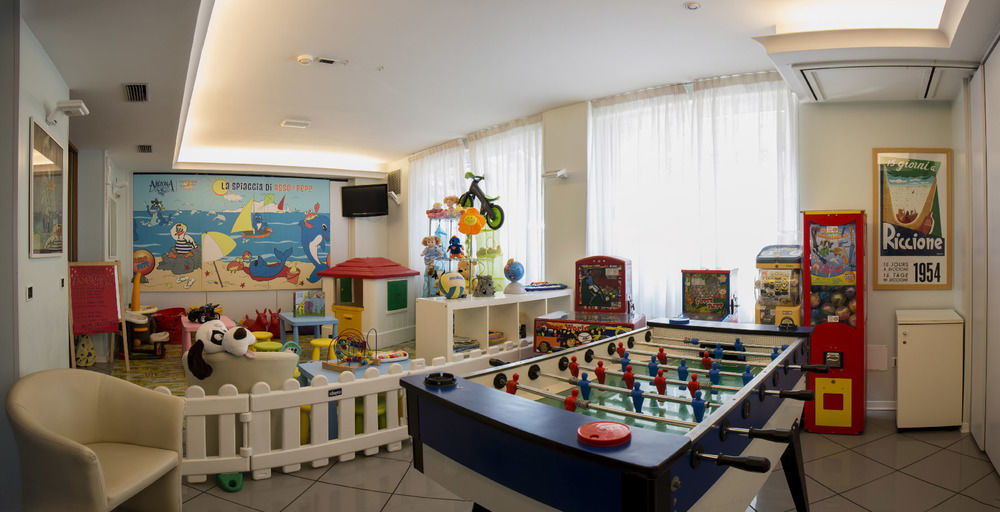 ריצ'יונה Hotel Arizona מראה חיצוני תמונה